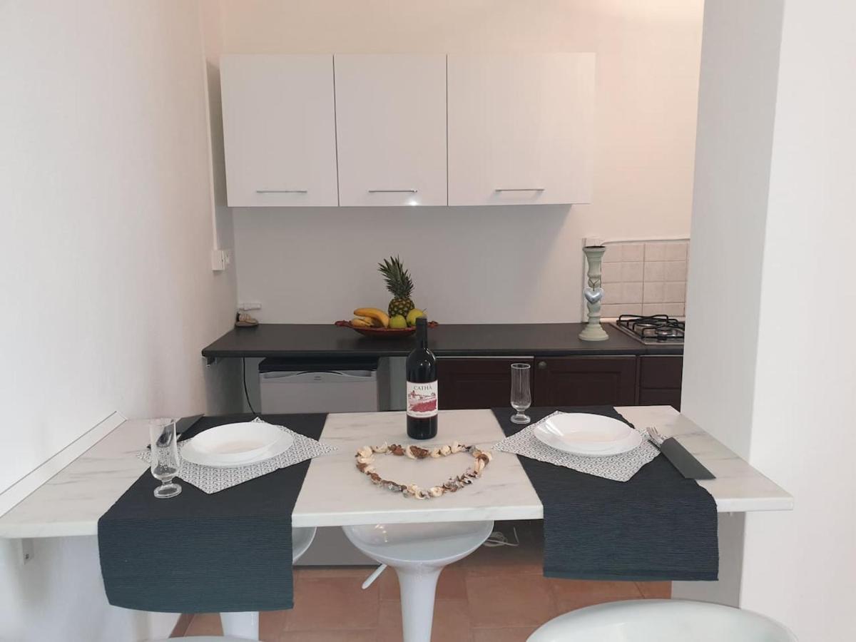 Holiday Apartaments Ντεζεντσάνο ντελ Γκάρντα Εξωτερικό φωτογραφία